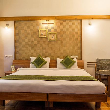 Treebo Trend Sahara Hotel Pune Bagian luar foto